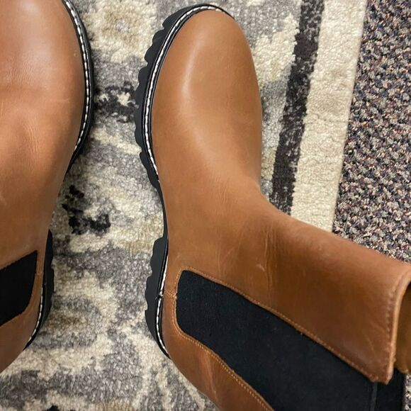 J. Crew Gwen lug-sole high-shaft Chelsea boots in leather Item BA187* - Picture 8 of 8